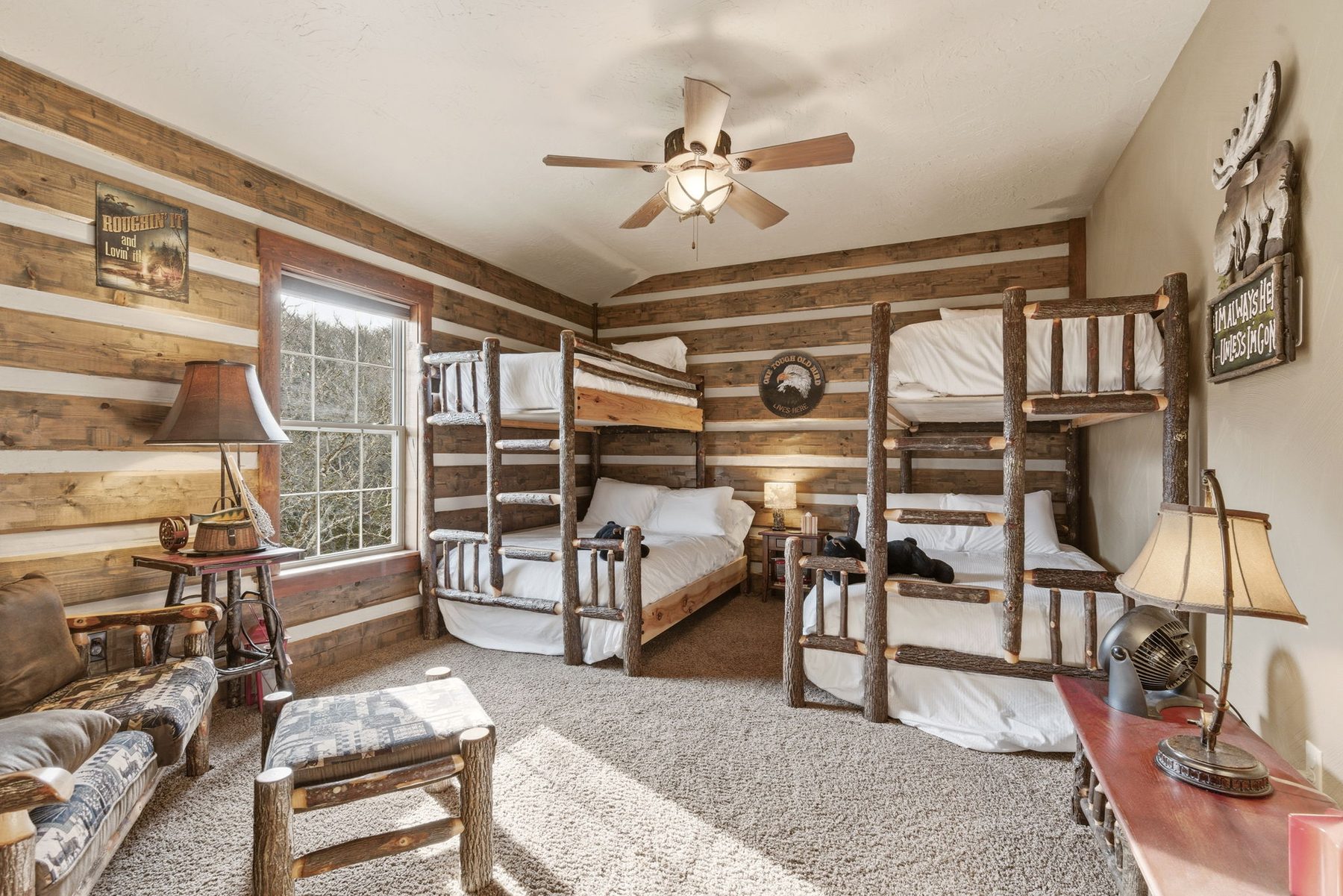 Log-frame bunk room